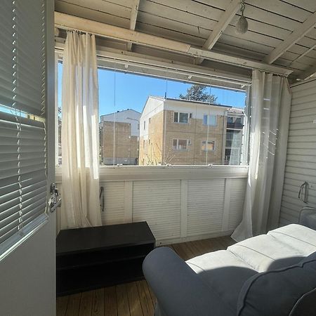 Private Rooms Near Metro, Free Parking,Direct Bus From Airport Helsinky Exteriér fotografie