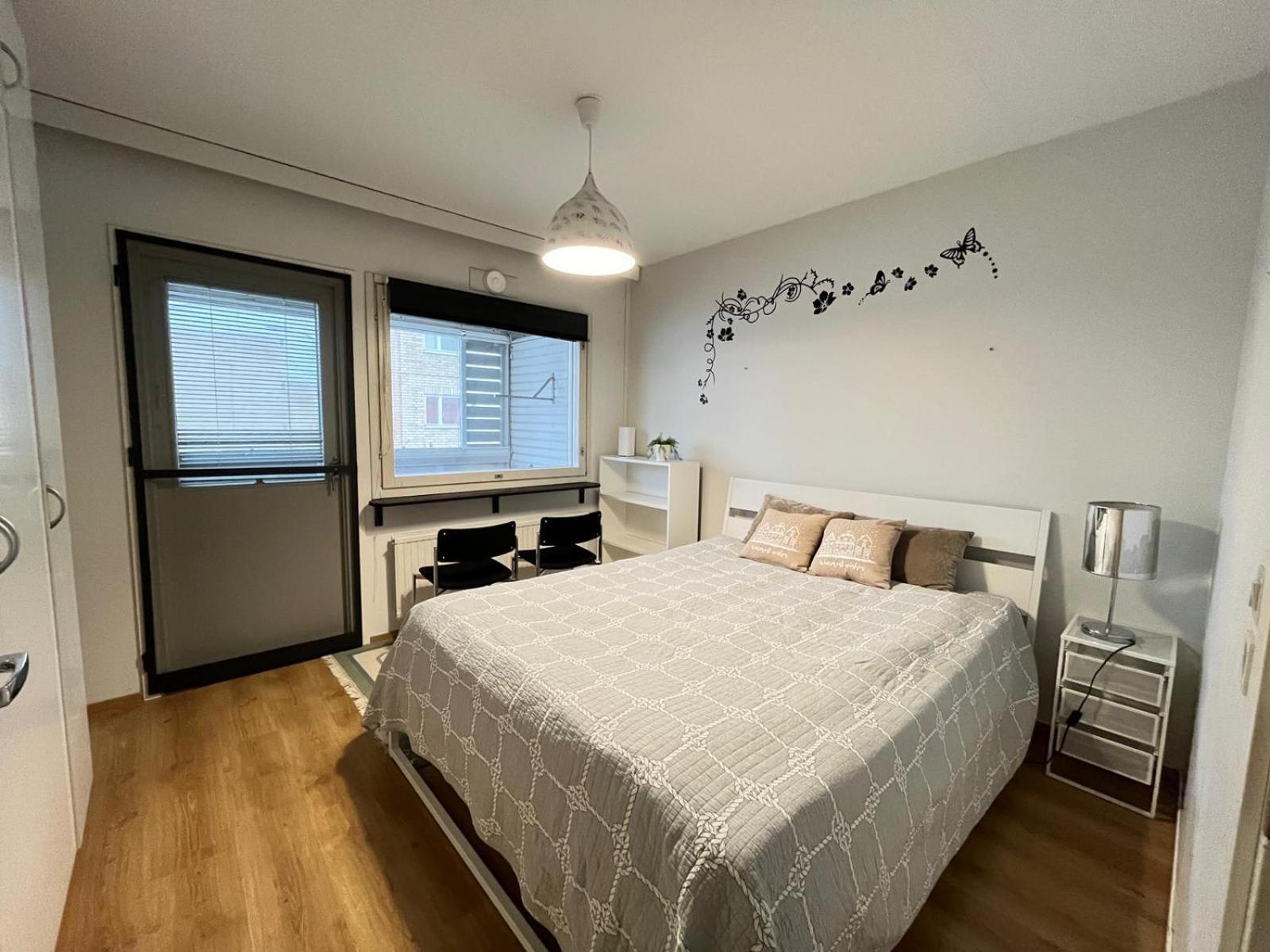Private Rooms Near Metro, Free Parking,Direct Bus From Airport Helsinky Exteriér fotografie